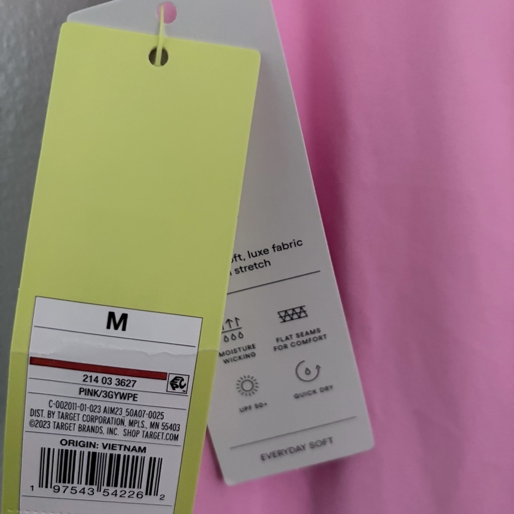 NWT Women’s All In Motion Leggings - Picture 4 of 8